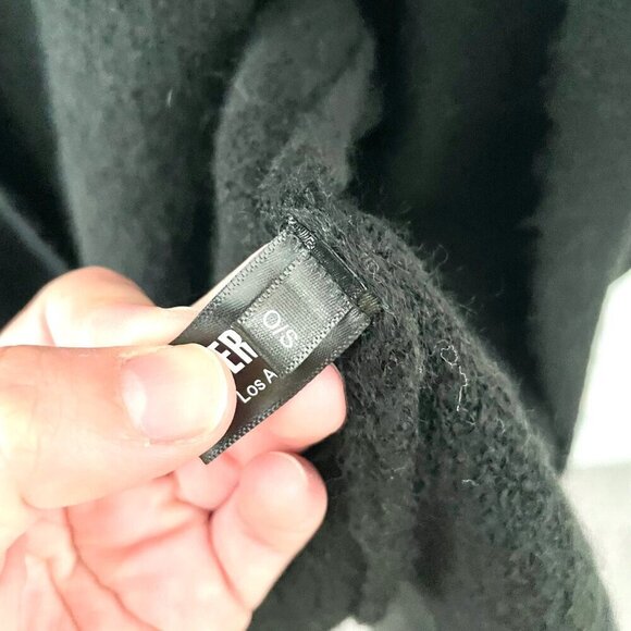 +Beryll Cashmere Cropped Coat with Hood Black One Size - Picture 3 of 7